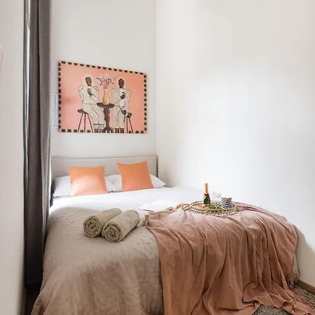 Oasis - Modern Charm, Timeless Comfort 아파트 *